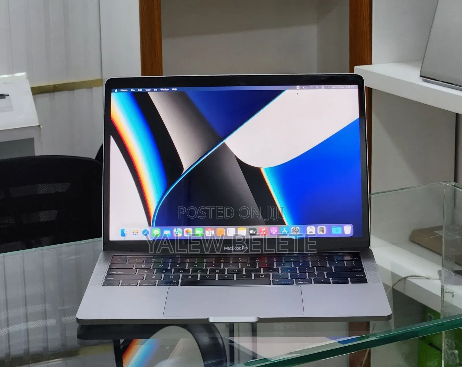 New Laptop Apple MacBook Pro 2019 16GB Intel Core i7 SSD 1T