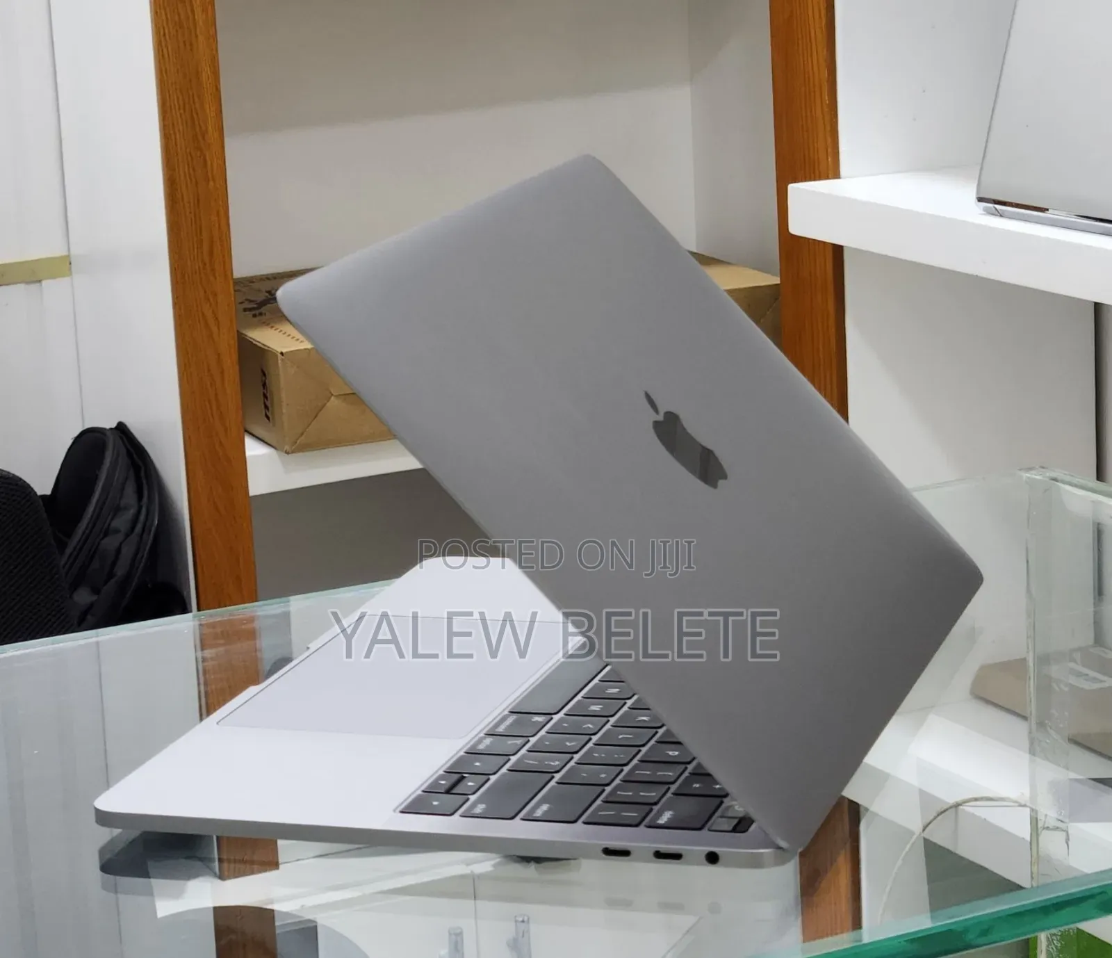 New Laptop Apple MacBook Pro 2019 16GB Intel Core i7 SSD 1T