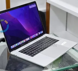 New Laptop Apple MacBook Pro 2016 16GB Intel Core i7 SSD 256GB