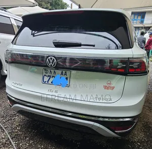 Volkswagen ID.6 2024
