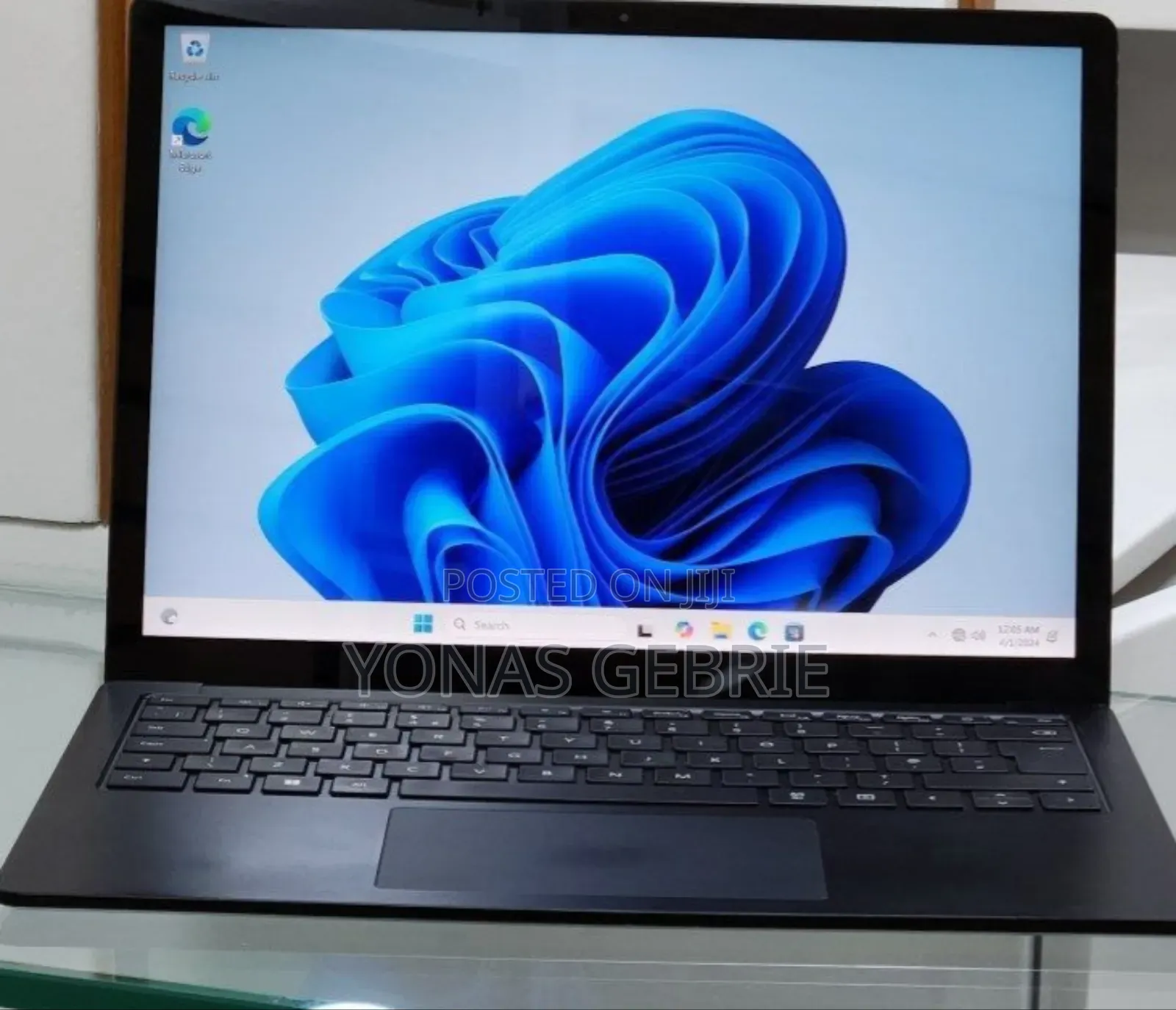New Laptop Microsoft Surface 16GB Intel Core i7 SSD 512GB