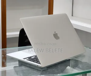 New Laptop Apple MacBook Pro M1 16GB Apple M1 SSD 256GB
