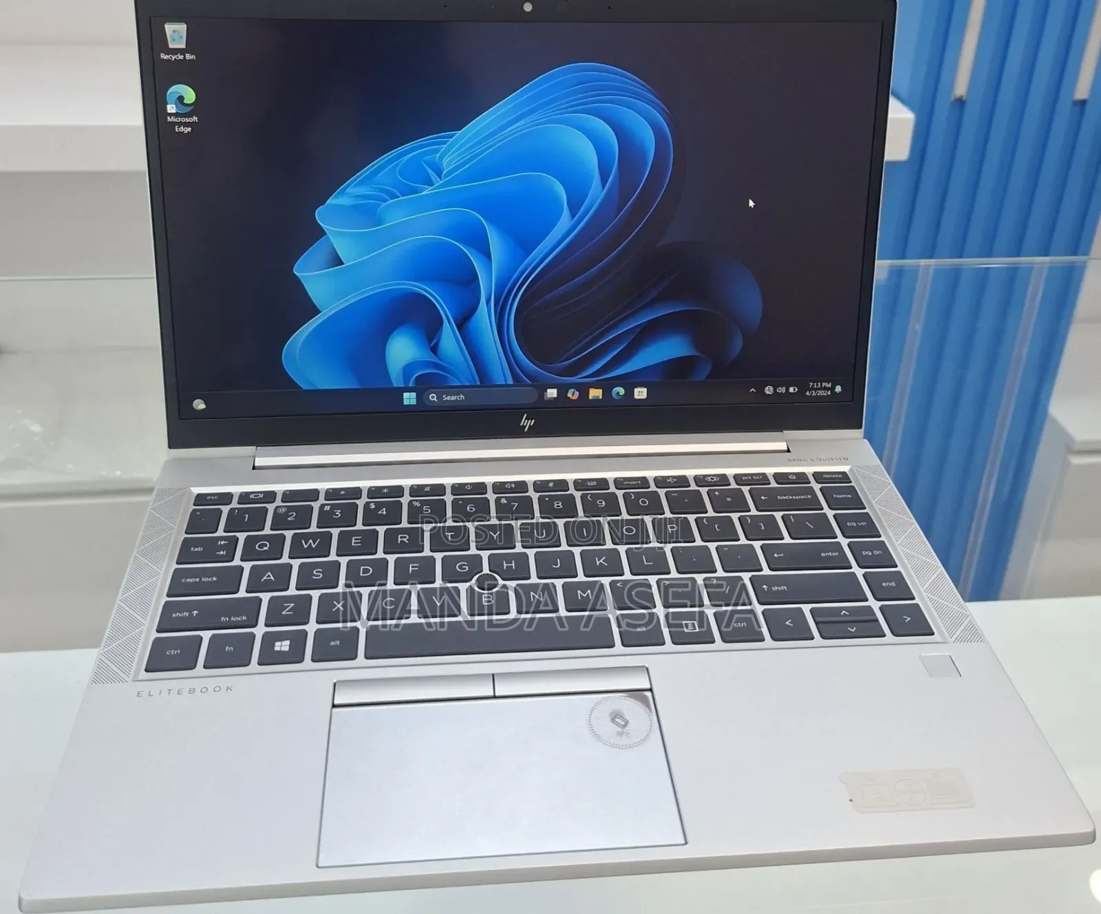 New Laptop HP EliteBook 840 G7 16GB Intel Core i5 SSD 512GB