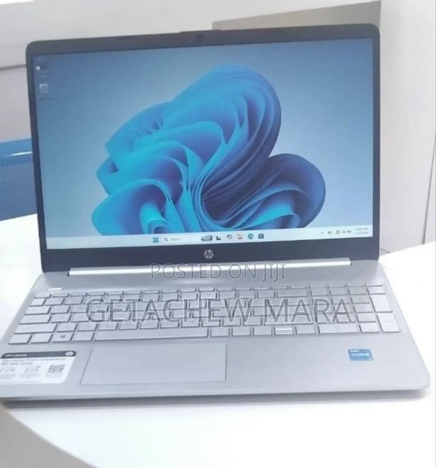 New Laptop HP Stream Notebook 8GB Intel Core 3 SSHD (Hybrid) 256GB