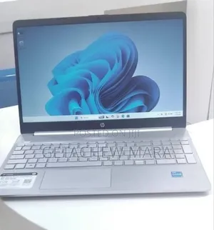 New Laptop HP Stream Notebook 8GB Intel Core 3 SSHD (Hybrid) 256GB