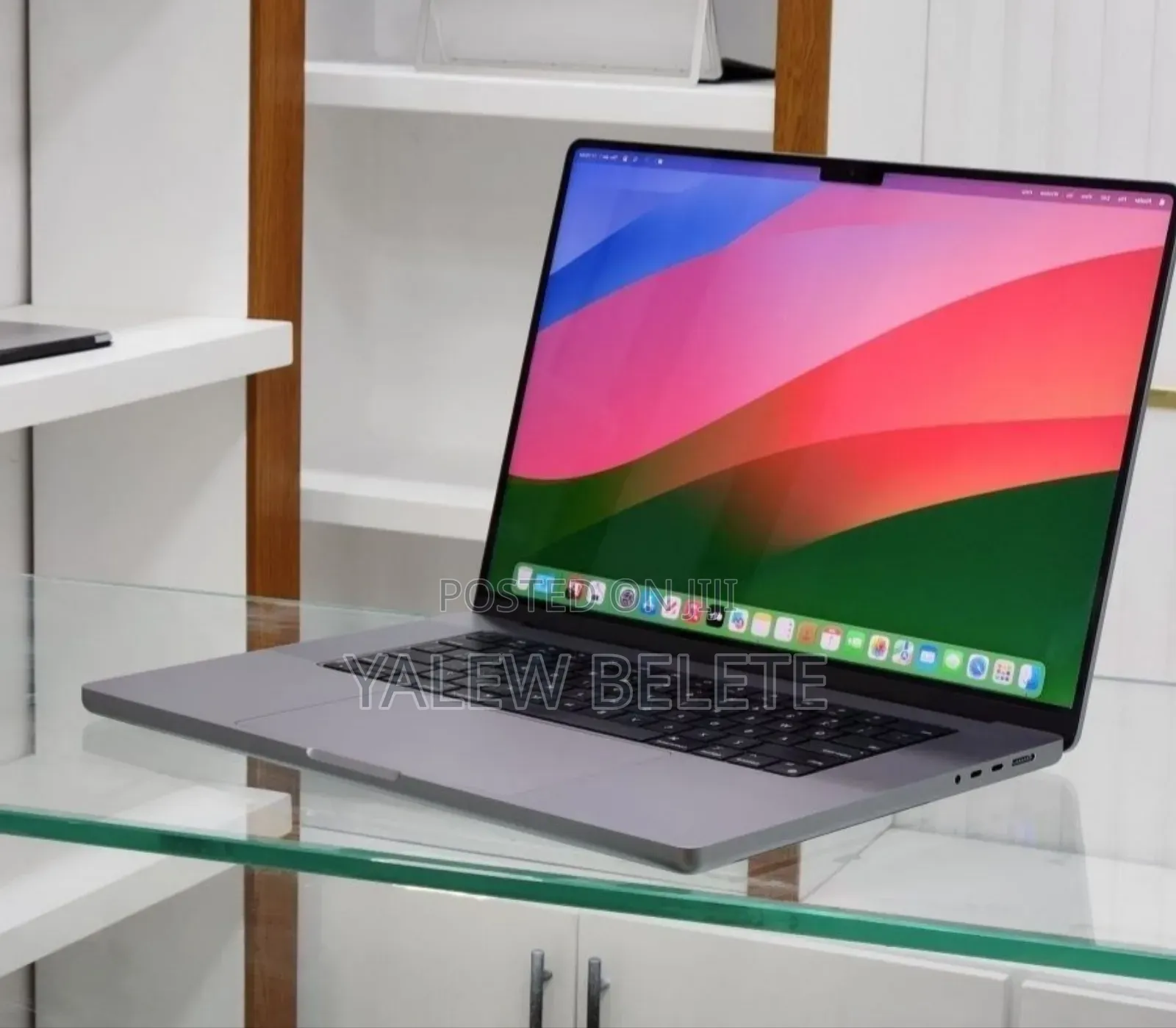 New Laptop Apple MacBook Pro 2021 M1 32GB Apple M1 Pro SSD 512GB