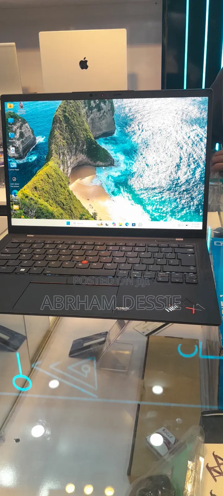 New Laptop Lenovo 16GB Intel Core i7 SSD 1T