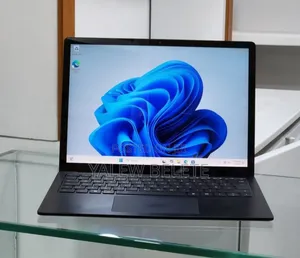 New Laptop Microsoft Surface Laptop 4 16GB Intel Core i7 SSD 512GB