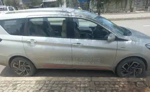 Suzuki Ertiga 2021 Silver