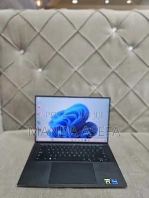New Laptop Dell XPS 15 16GB Intel Core i7 SSD 512GB