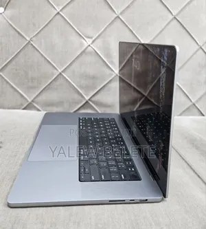 New Laptop Apple MacBook Pro 2021 M1 32GB Apple M1 Pro SSD 512GB