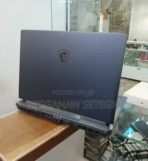 New Laptop MSI Vector 16 HX AI A2XWIG 16GB Intel Core Ultra 7 SSD 512GB