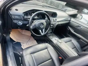 Mercedes-Benz E200 2013 Black