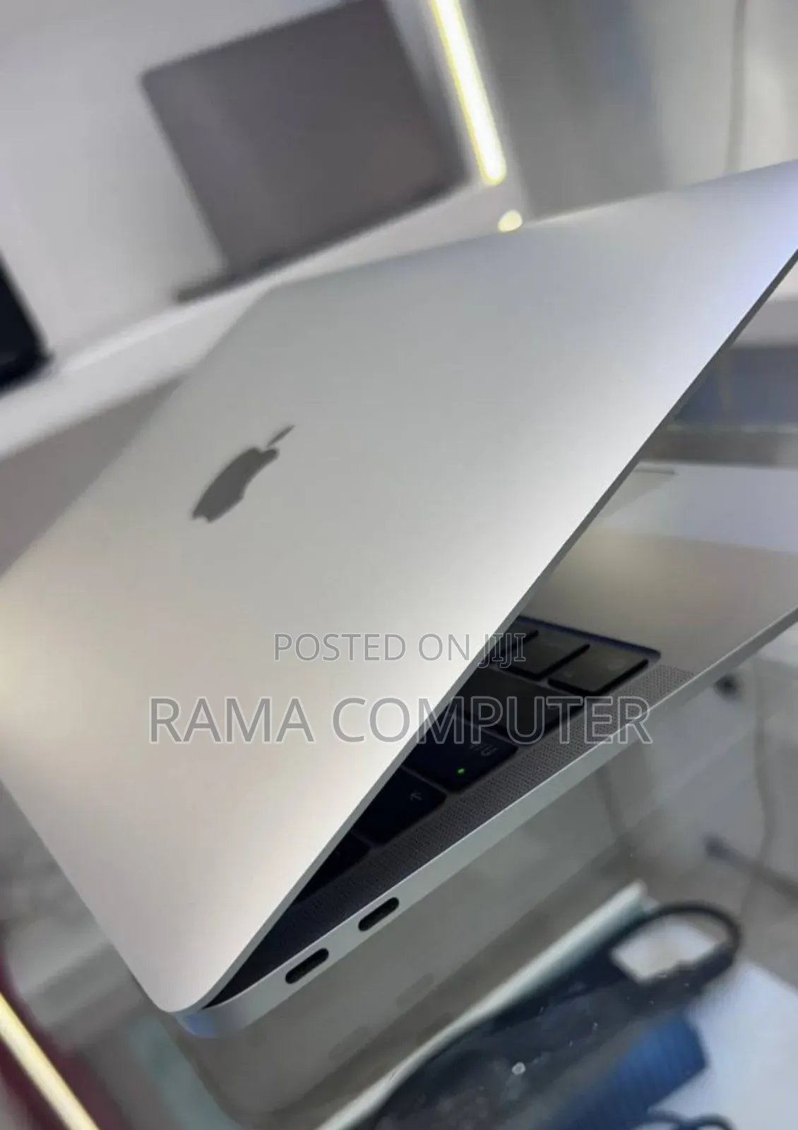 New Laptop Apple MacBook Air 2020 M1 8GB Apple M1 SSD 256GB