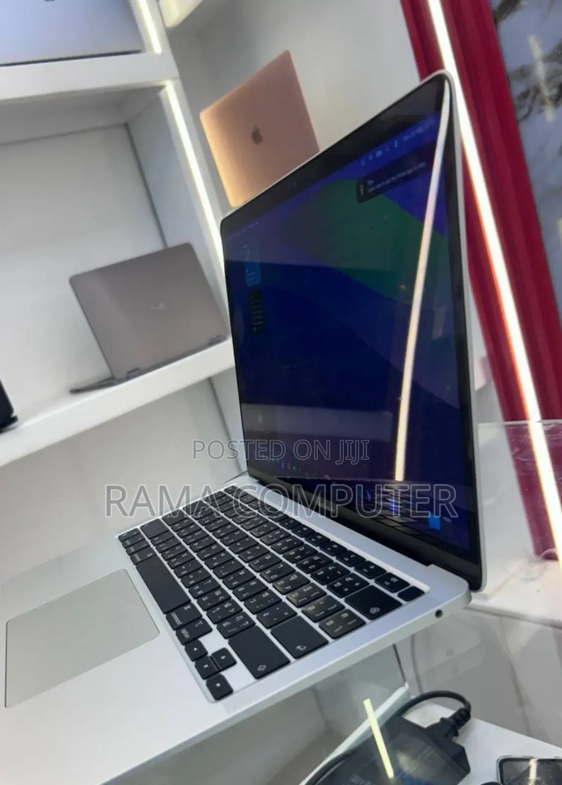 New Laptop Apple MacBook Air 2020 M1 8GB Apple M1 SSD 256GB