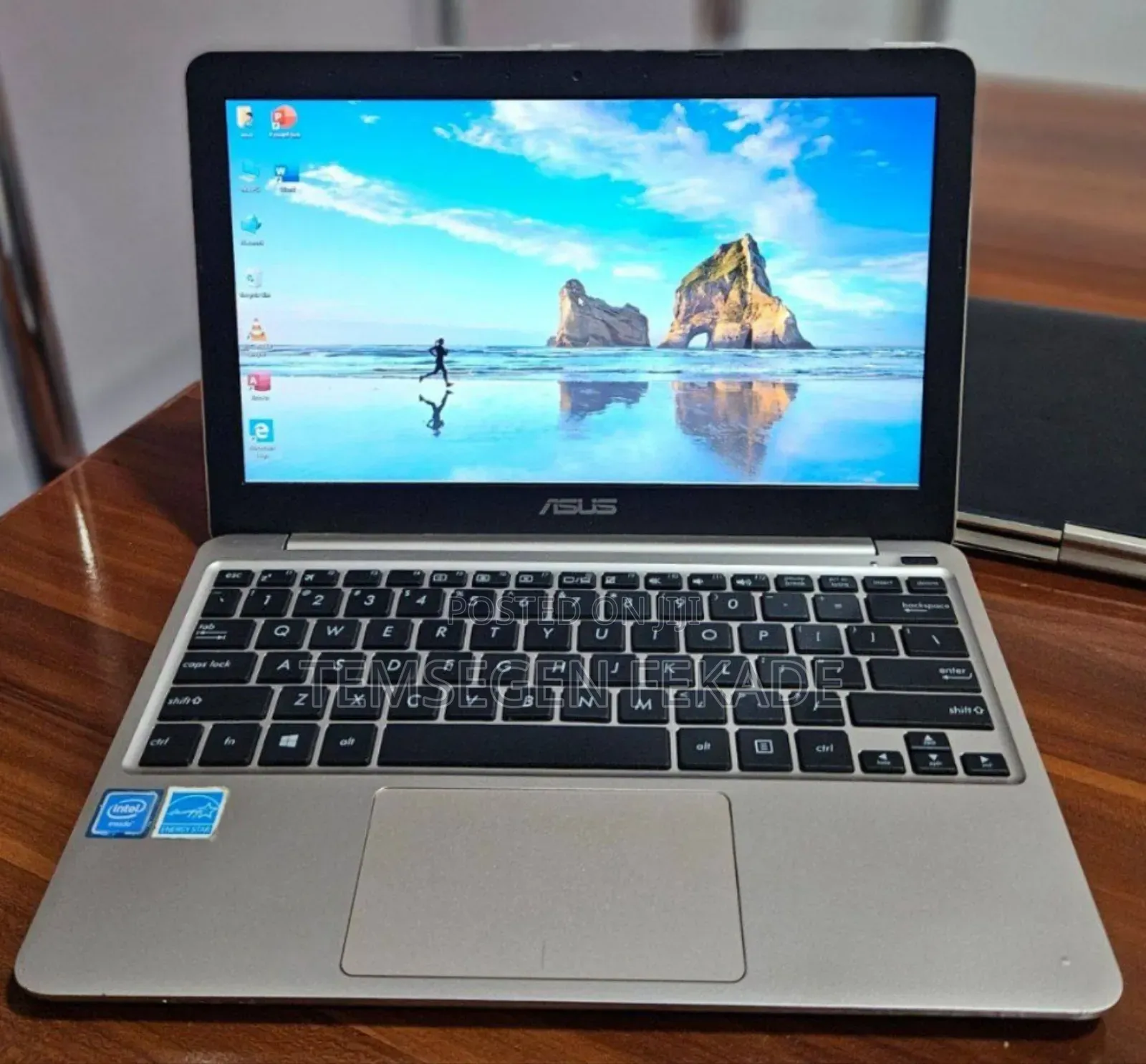 New Laptop Asus 2GB SSD 32GB