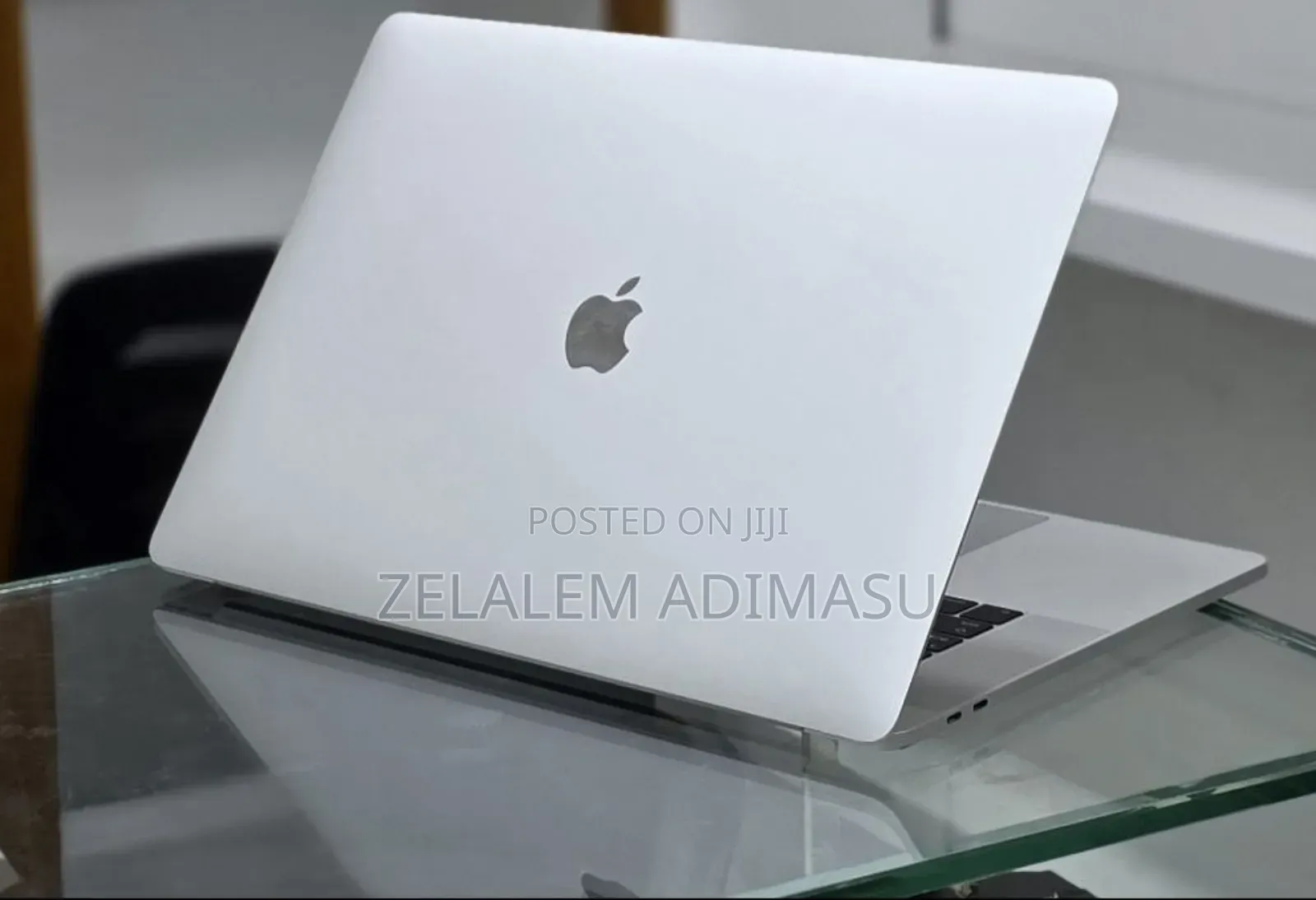 New Laptop Apple MacBook Pro 2016 16GB Intel Core i7 SSD 256GB