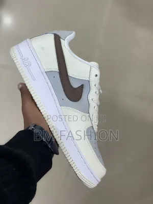 Air Force 1 '07 (Premium Feel Durability)
