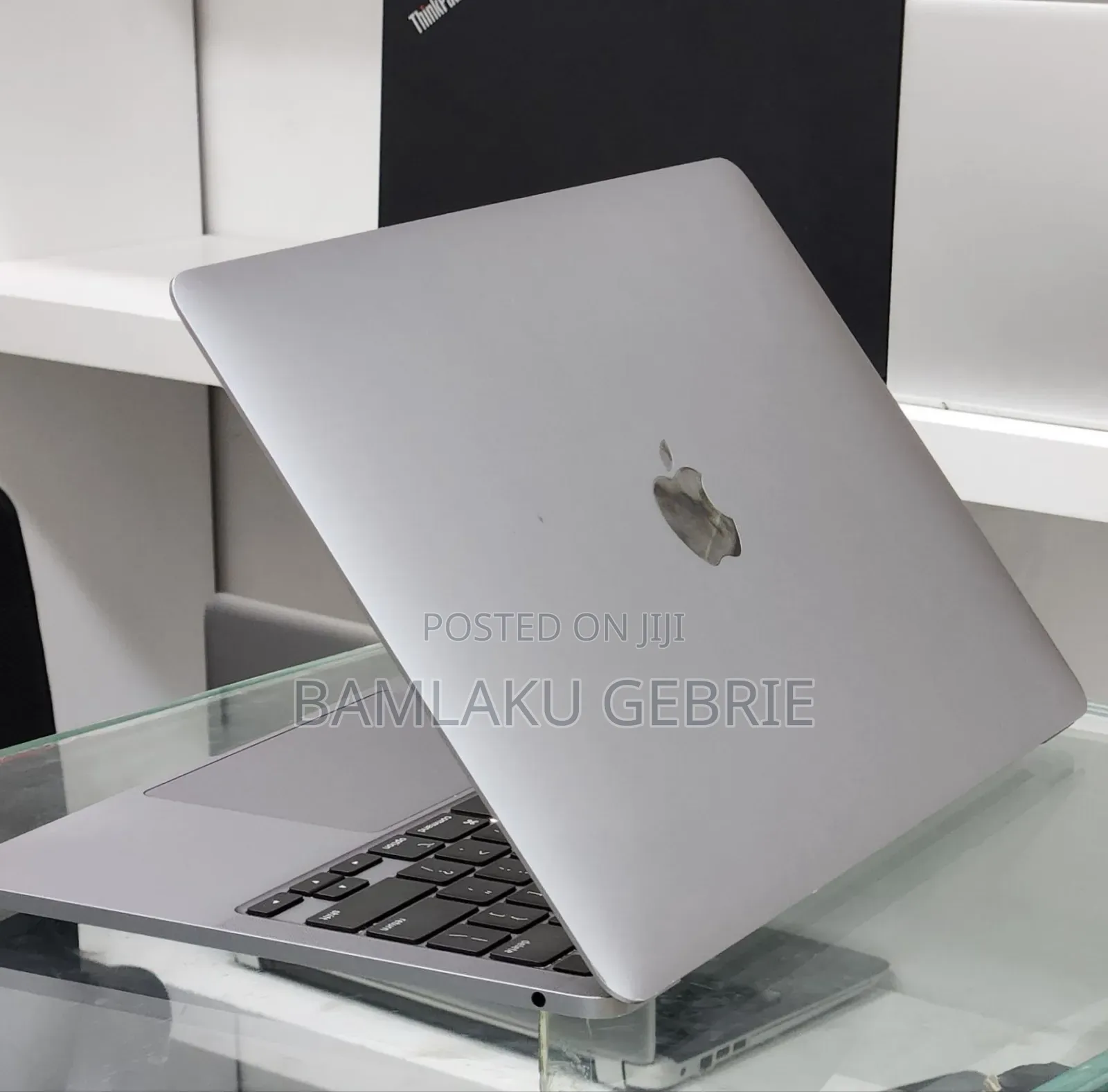 New Laptop Apple MacBook Pro 2020 M1 16GB Apple M1 Pro SSD 256GB