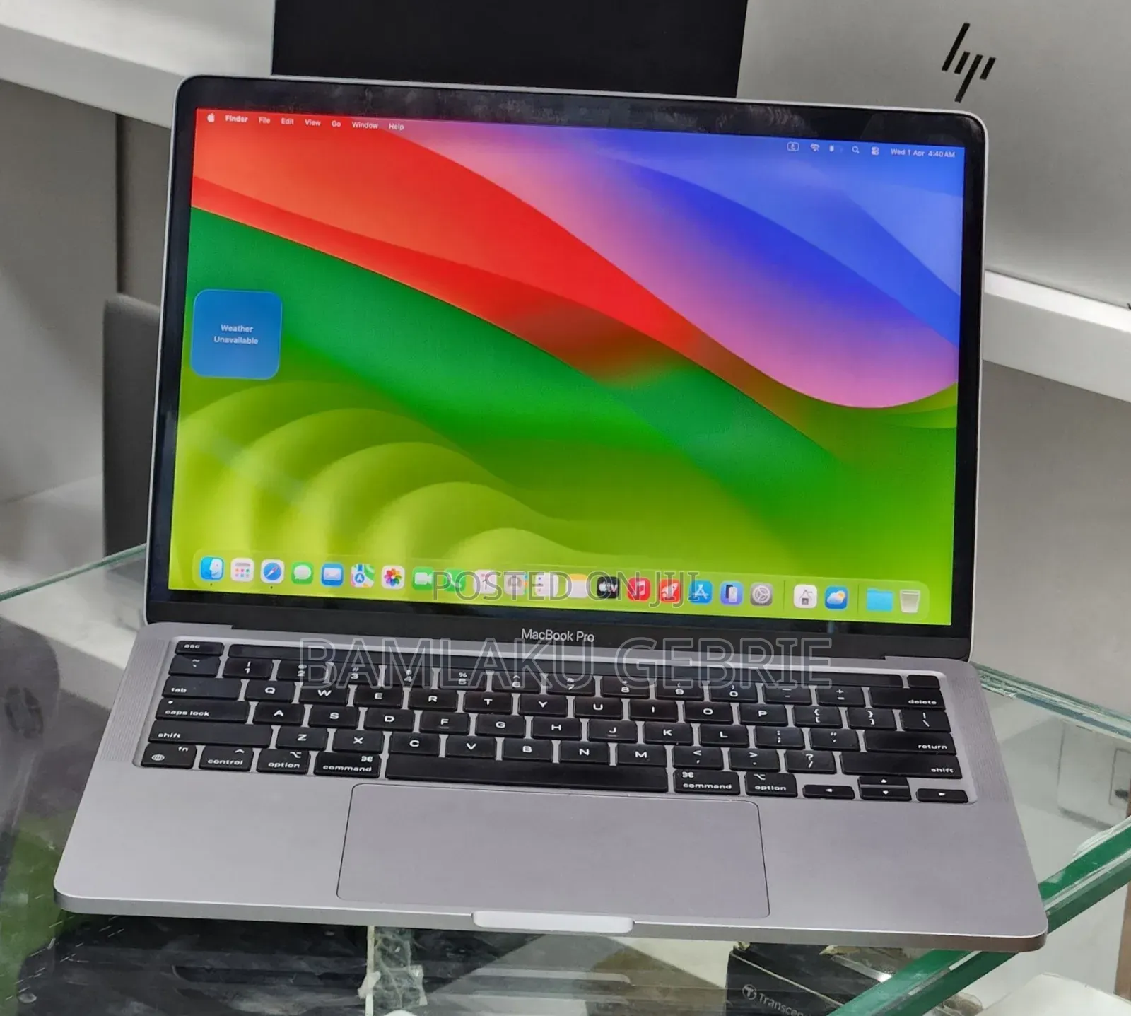 New Laptop Apple MacBook Pro 2020 M1 16GB Apple M1 Pro SSD 256GB