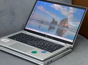 New Laptop HP EliteBook 830 G8 8GB Intel Core i5 SSD 512GB