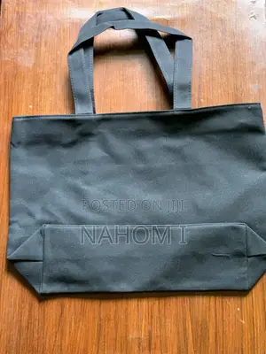 Black Canvas Tote Bag Features Decorative Cat-Shaped Appliques