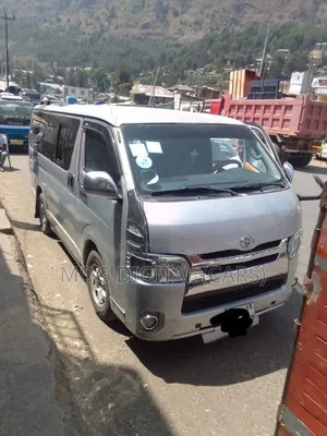 Toyota HiAce 2007 Silver