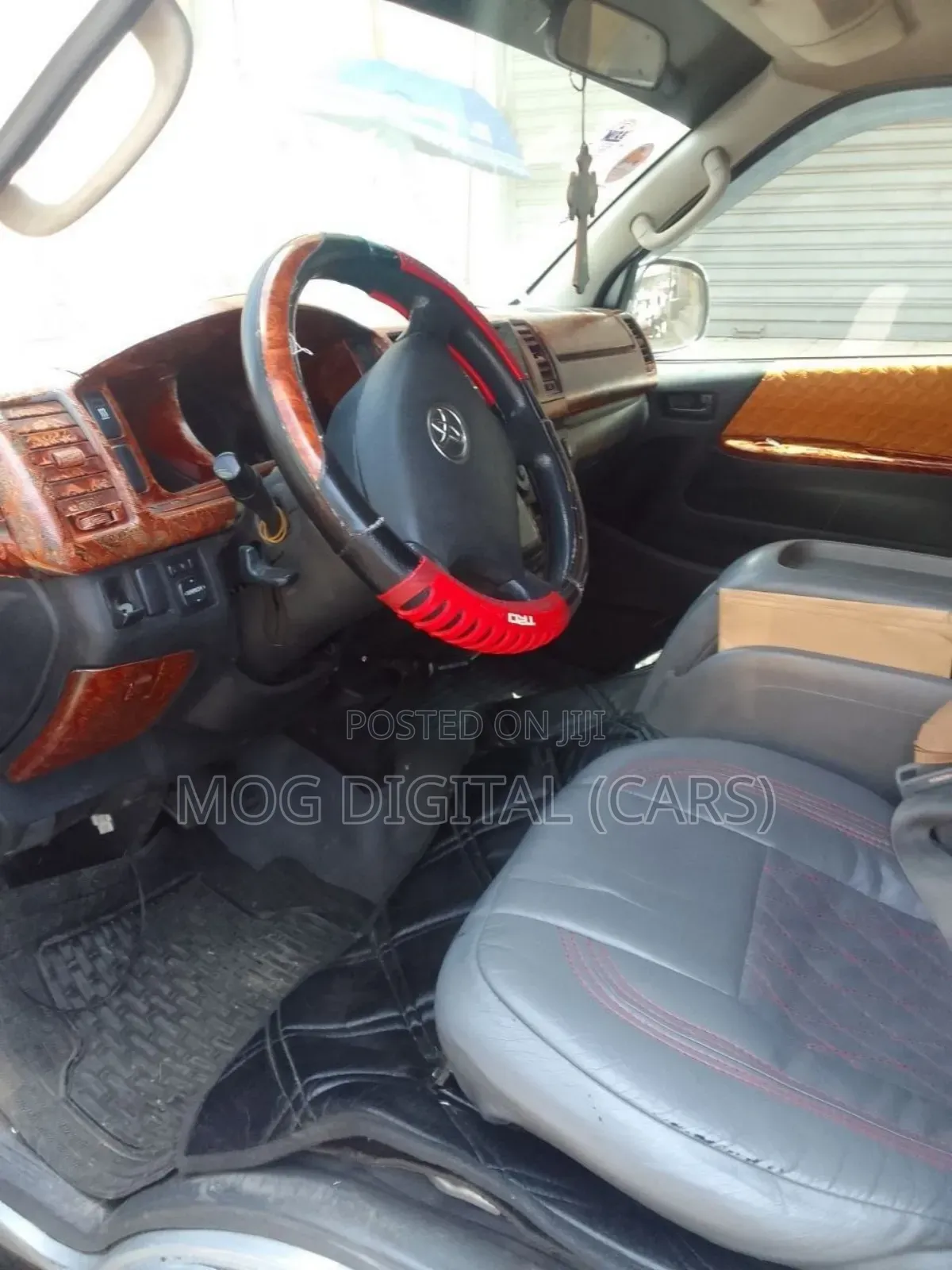 Toyota HiAce 2007 Silver