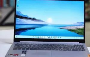New Laptop Lenovo Ideapad 3 8GB AMD Ryzen 5 SSD 512GB