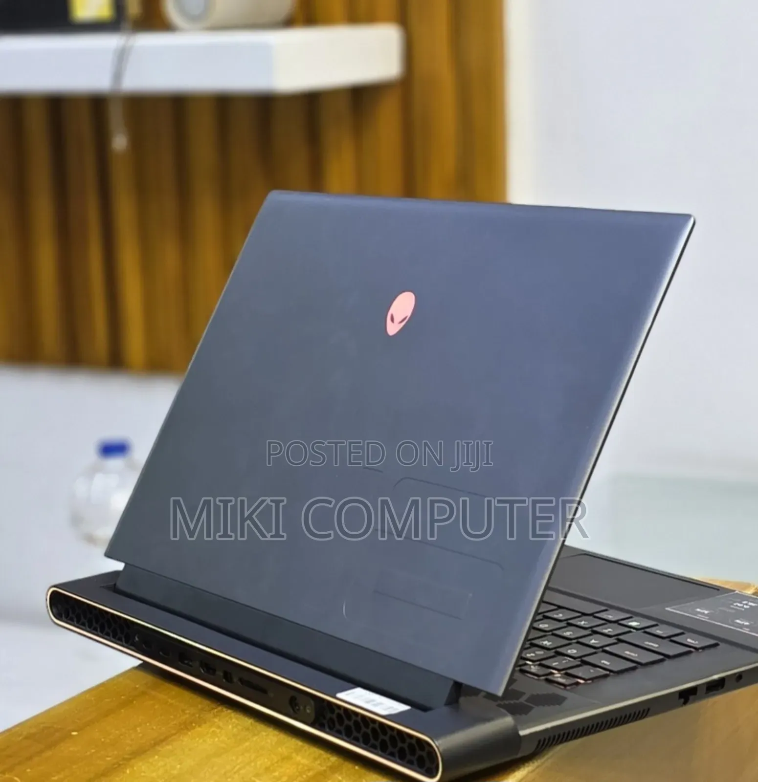 New Laptop Alienware M17x R2 16GB Intel Core i9 SSD 1T