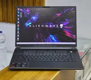 New Laptop Alienware M17x R2 16GB Intel Core i9 SSD 1T