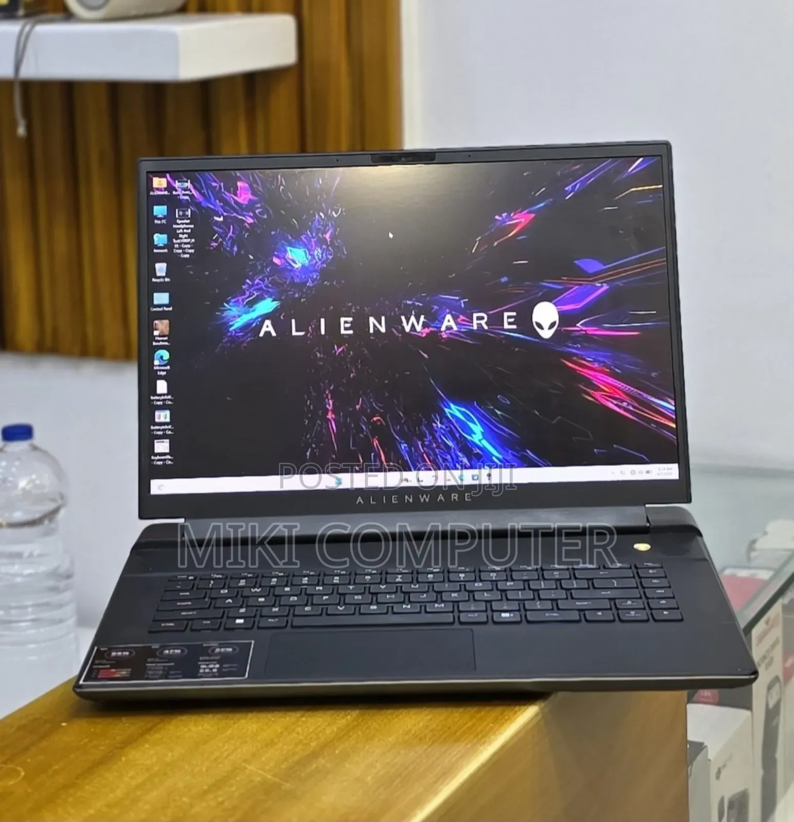 New Laptop Alienware M17x R2 16GB Intel Core i9 SSD 1T