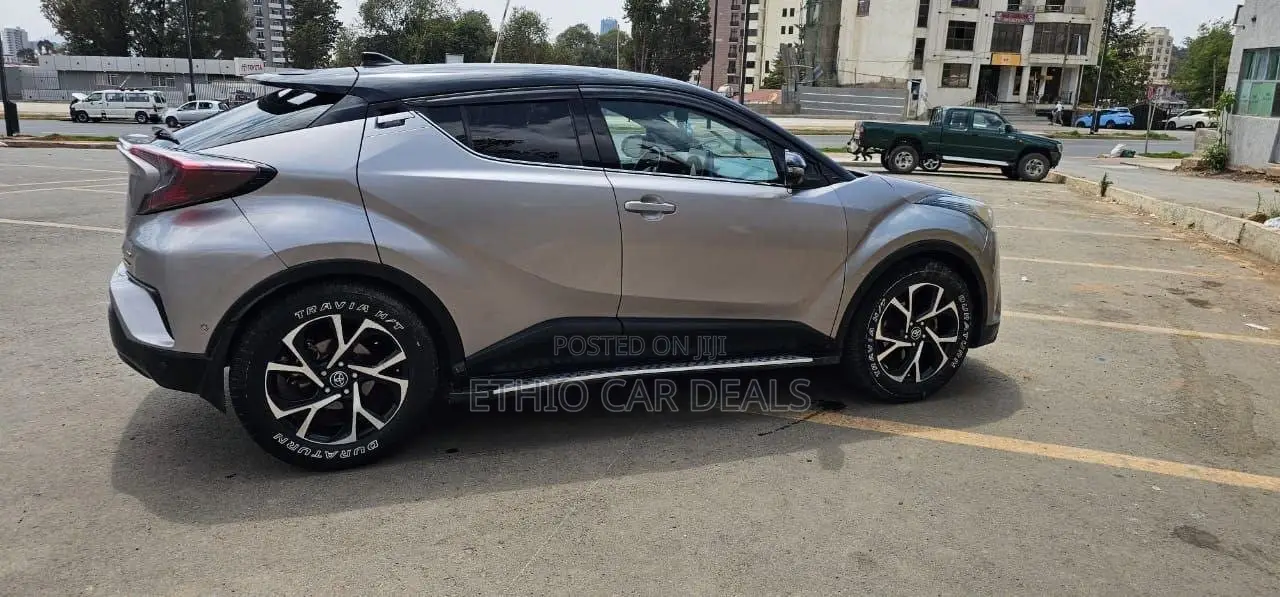 Toyota C-HR 2017 Silver