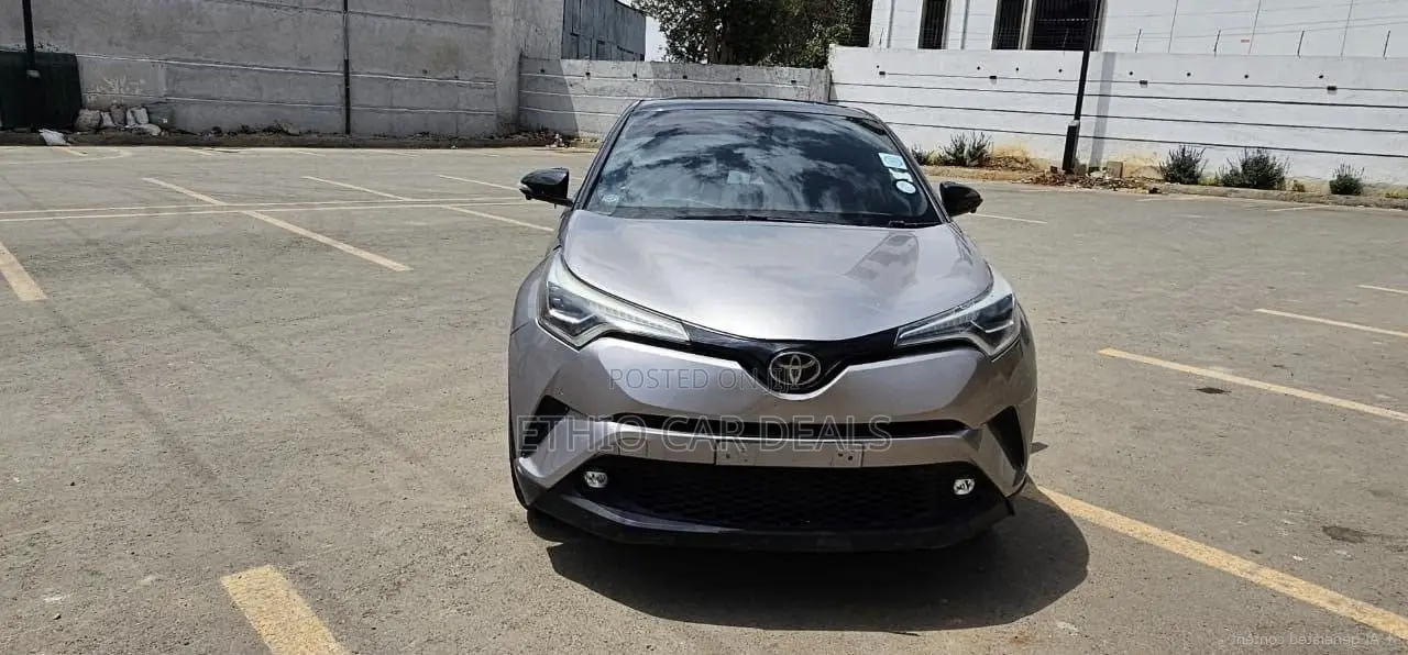 Toyota C-HR 2017 Silver