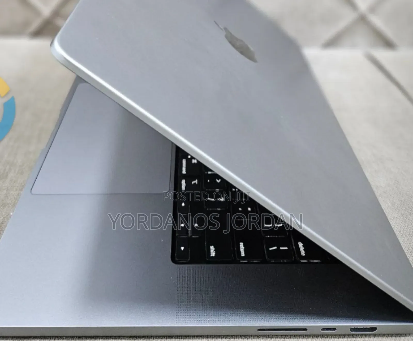 New Laptop Apple MacBook Pro M1 32GB Apple M1 Pro SSD 512GB