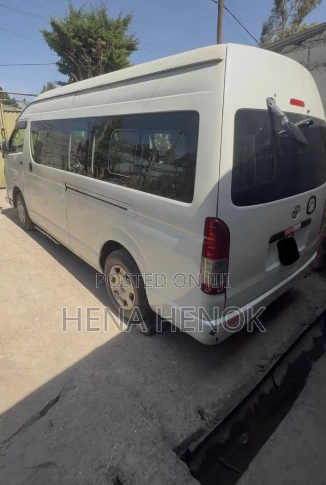 Toyota HiAce 2008 White