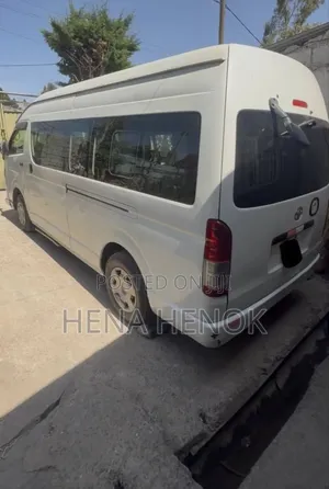 Toyota HiAce 2008 White