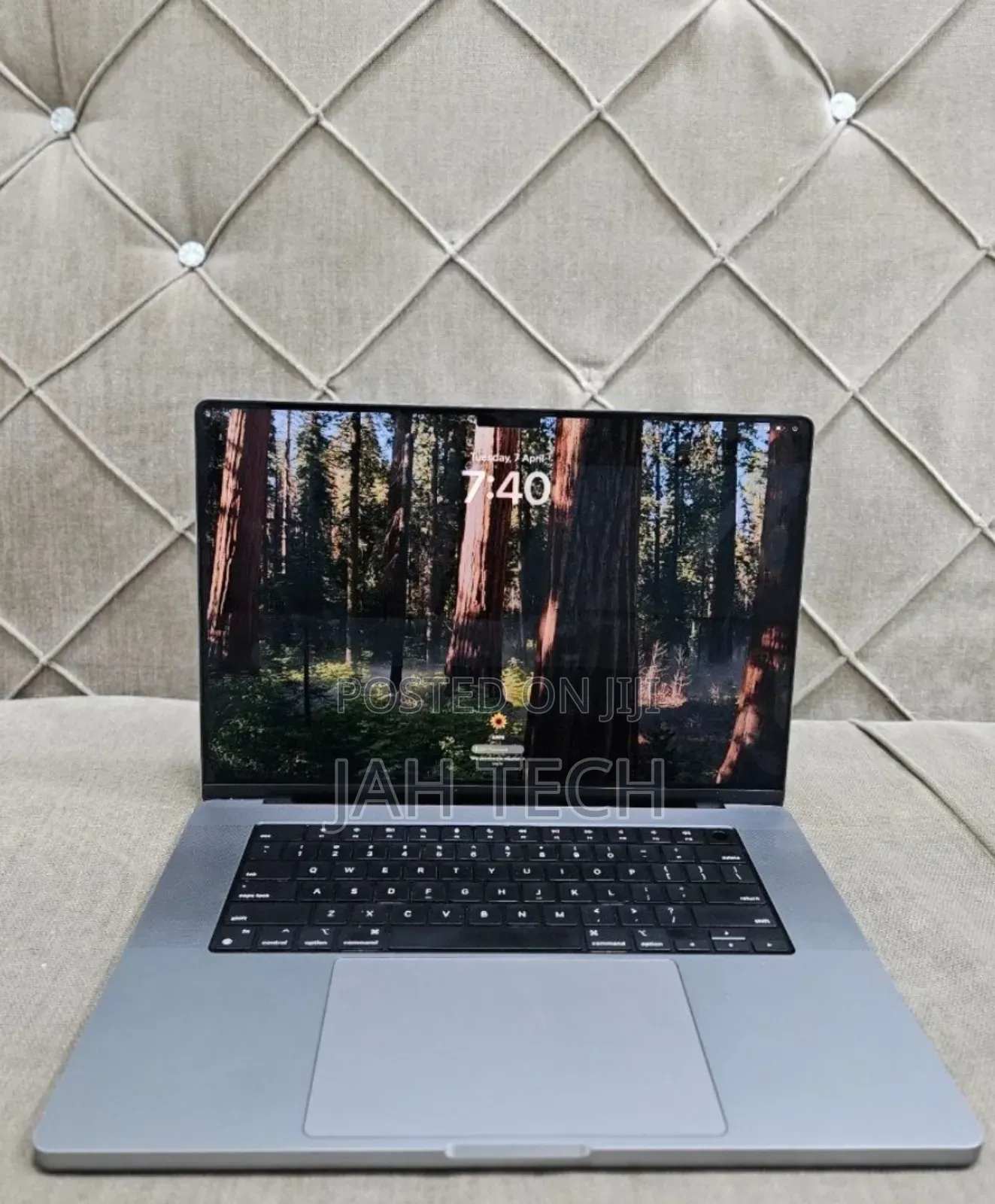 New Laptop Apple MacBook Pro M1 32GB Apple M1 Pro SSD 512GB