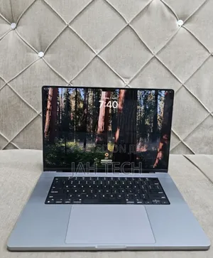 New Laptop Apple MacBook Pro M1 32GB Apple M1 Pro SSD 512GB