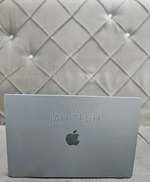 New Laptop Apple MacBook Pro M1 32GB Apple M1 Pro SSD 512GB