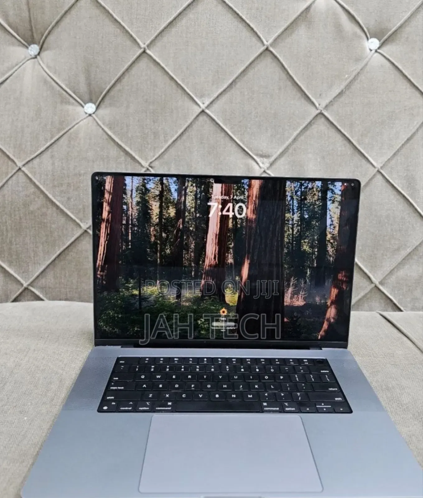 New Laptop Apple MacBook Pro M1 32GB Apple M1 Pro SSD 512GB
