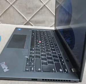 New Laptop Lenovo ThinkPad T14s G4 16GB Intel Core i7 SSD 512GB