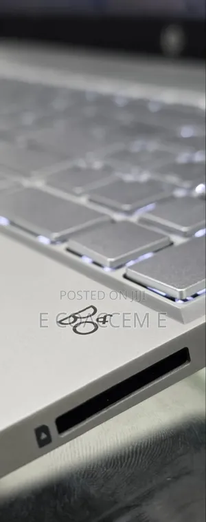 New Laptop HP Pavilion 14-ce1000 16GB Intel Core i5 SSD 512GB