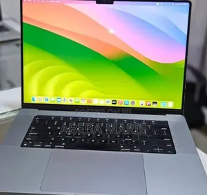 New Laptop Apple MacBook Pro M1 32GB Apple M1 Pro SSD 1T