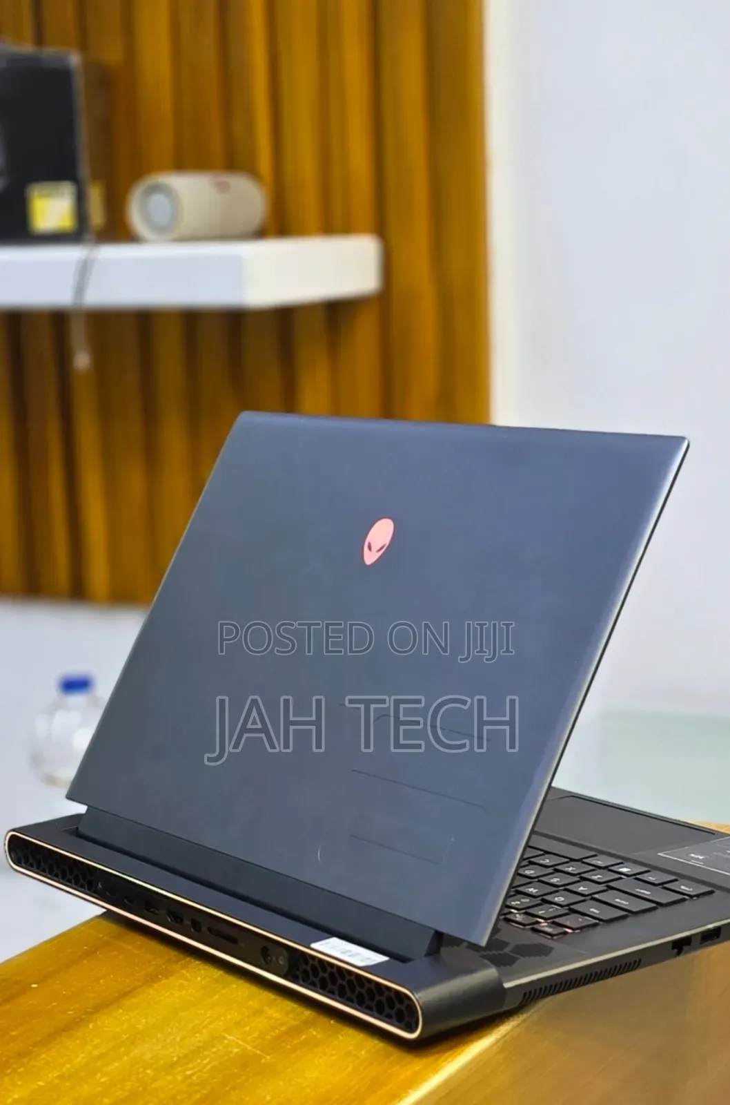New Laptop Alienware X16 r1 16GB Intel Core i9 SSD 1T