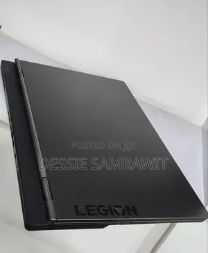 Laptop Lenovo Legion Y730 16GB Intel Core i7 HDD+SSD 1T