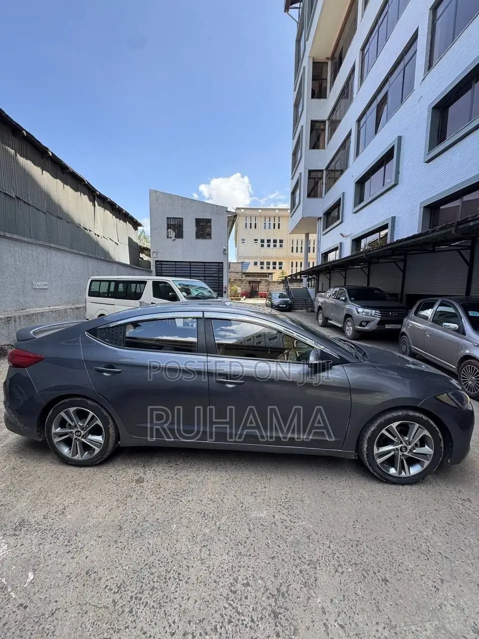 Hyundai Avante 2016 Blue