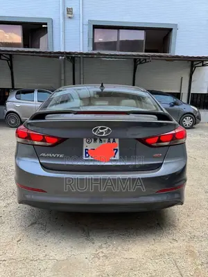 Hyundai Avante 2016 Blue