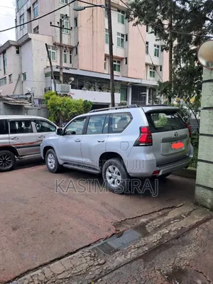 Toyota Land Cruiser Prado 2.8 2021 Silver