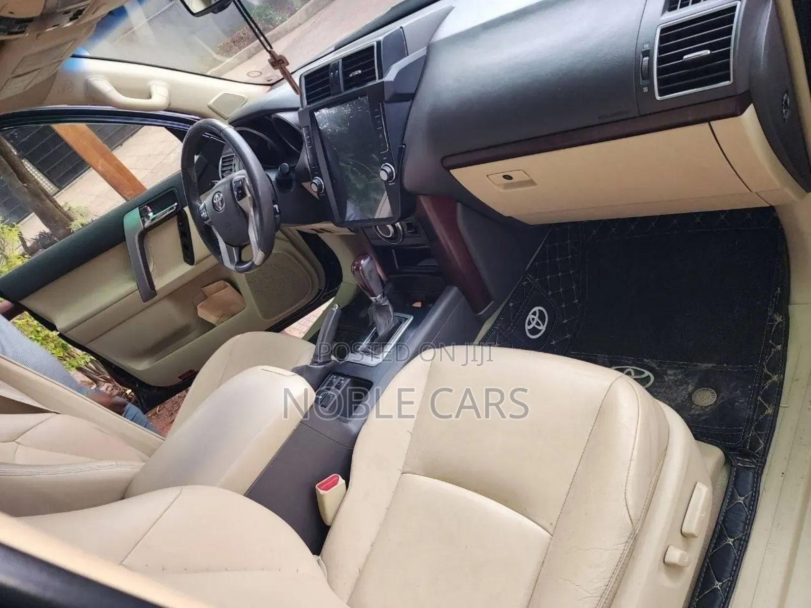 Toyota Land Cruiser Prado 2013 Gray